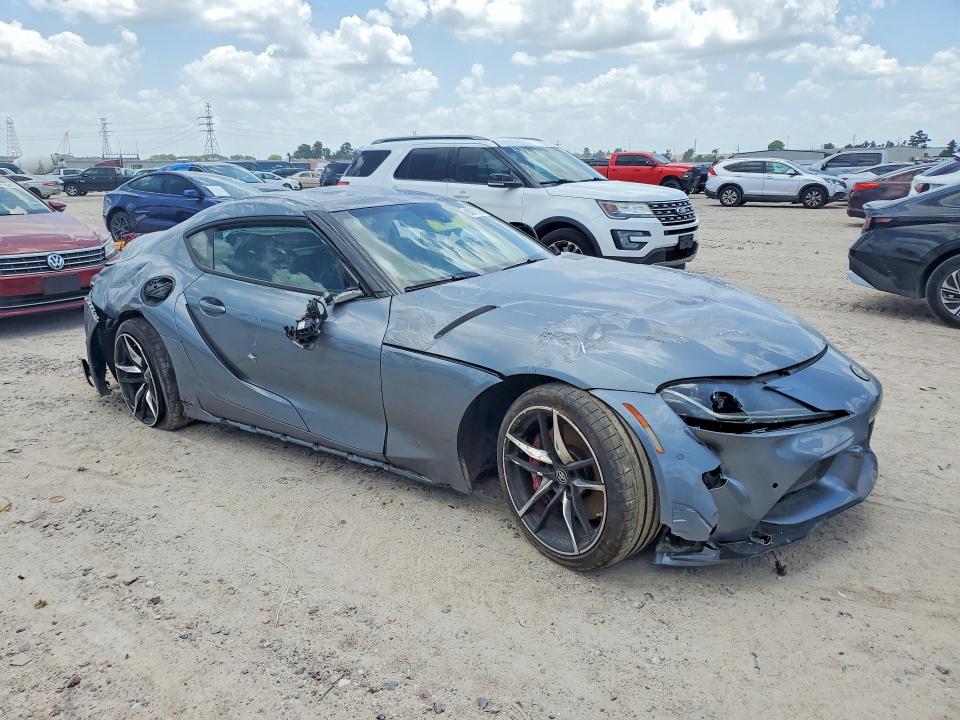 Photo 4 from auction – 2021 TOYOTA GR SUPRA with VIN WZ1DB0C04MW044689