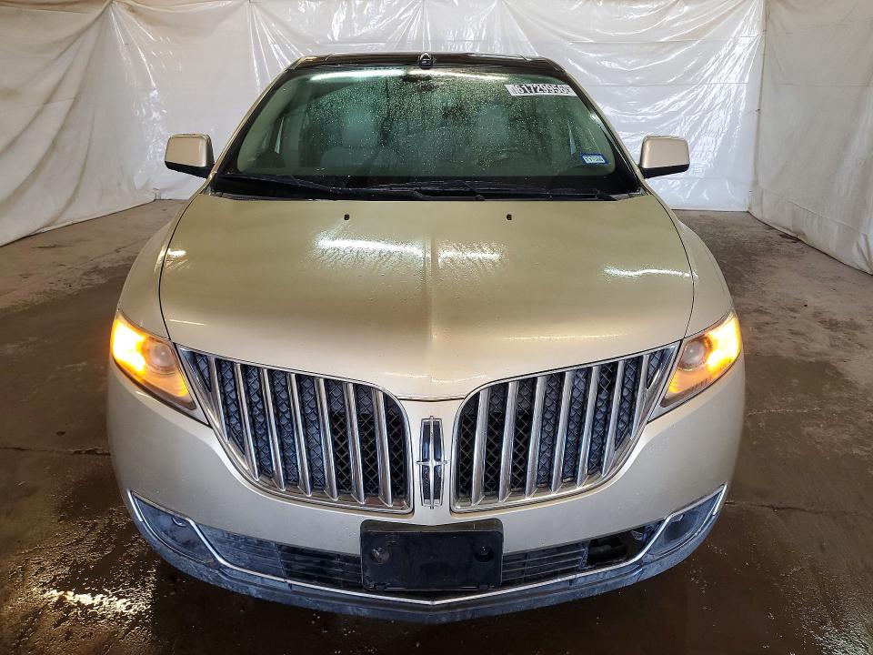 صورة رقم 5 من المزاد - 2011 LINCOLN MKX مع VIN 2LMDJ6JKXBBJ11366