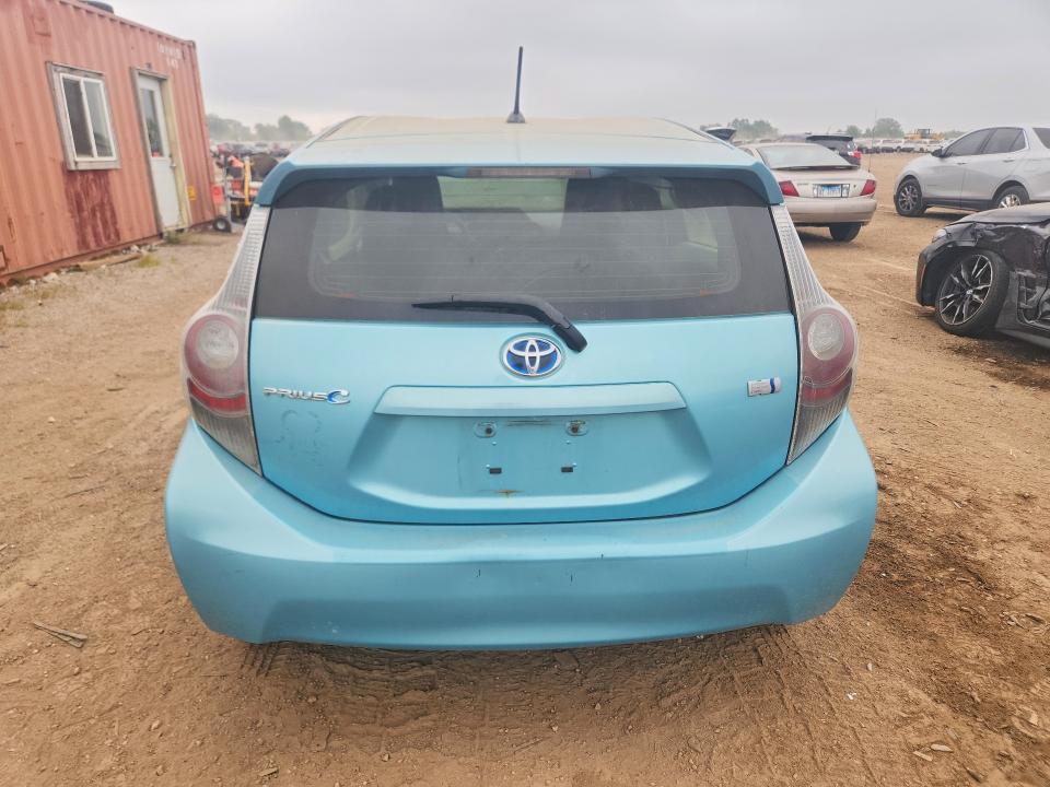 Photo 6 from auction – 2013 TOYOTA PRIUS C with VIN JTDKDTB34D1037557