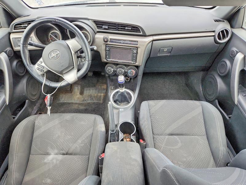 Photo 8 from auction – 2014 SCION TC with VIN JTKJF5C77E3076564