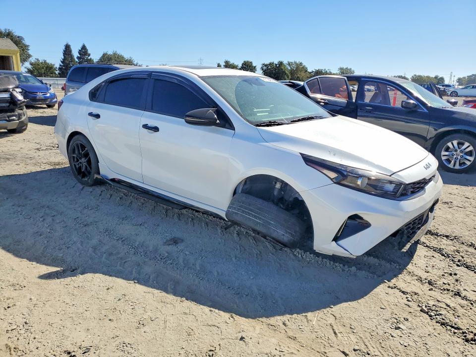 Photo 4 from auction – 2024 KIA FORTE with VIN 3KPF54AD1RE739449