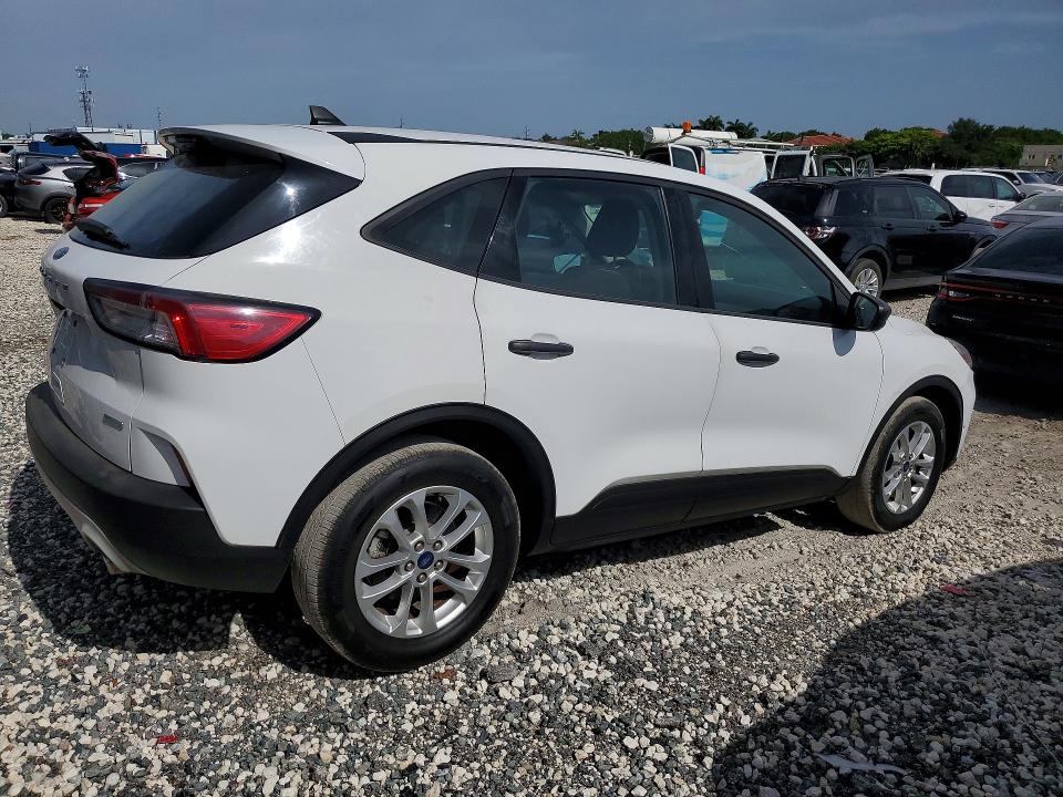 Photo 3 from auction – 2020 FORD ESCAPE with VIN 1FMCU0F65LUB56248