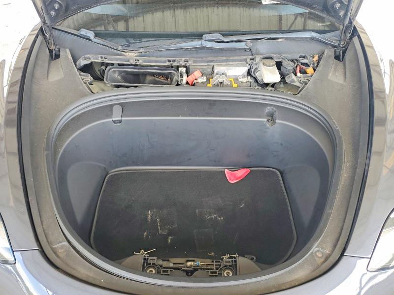 Photo 11 from auction – 2018 TESLA MODEL 3 with VIN 5YJ3E1EA1JF058319