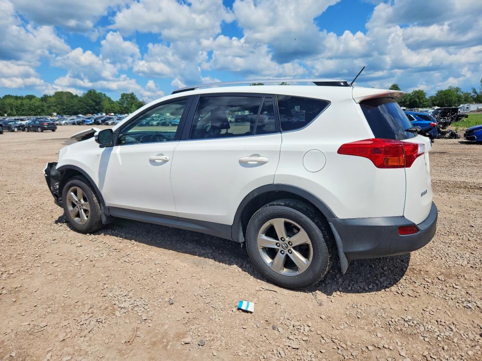 Foto 2 de la subasta – 2015 TOYOTA RAV4 con VIN JTMRFREV7FJ035538