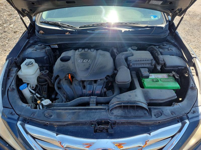 Photo 11 from auction – 2011 HYUNDAI SONATA with VIN 5NPEC4AC5BH023180