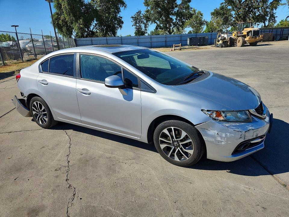 Photo 4 from auction – 2013 HONDA CIVIC with VIN 2HGFB2F90DH518487