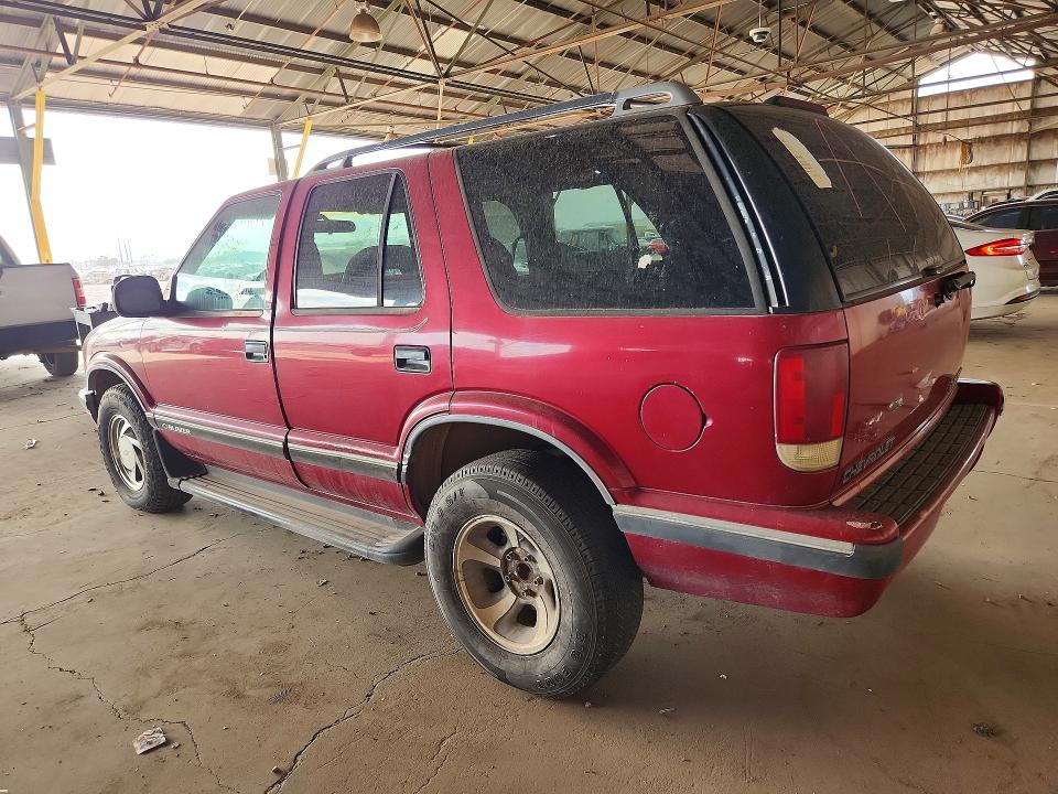 Photo 2 from auction – 1995 CHEVROLET BLAZER with VIN 1GNDT13W3S2253973