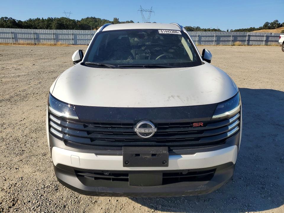 Photo 5 from auction – 2025 NISSAN KICKS with VIN 3N8AP6DB0SL350074