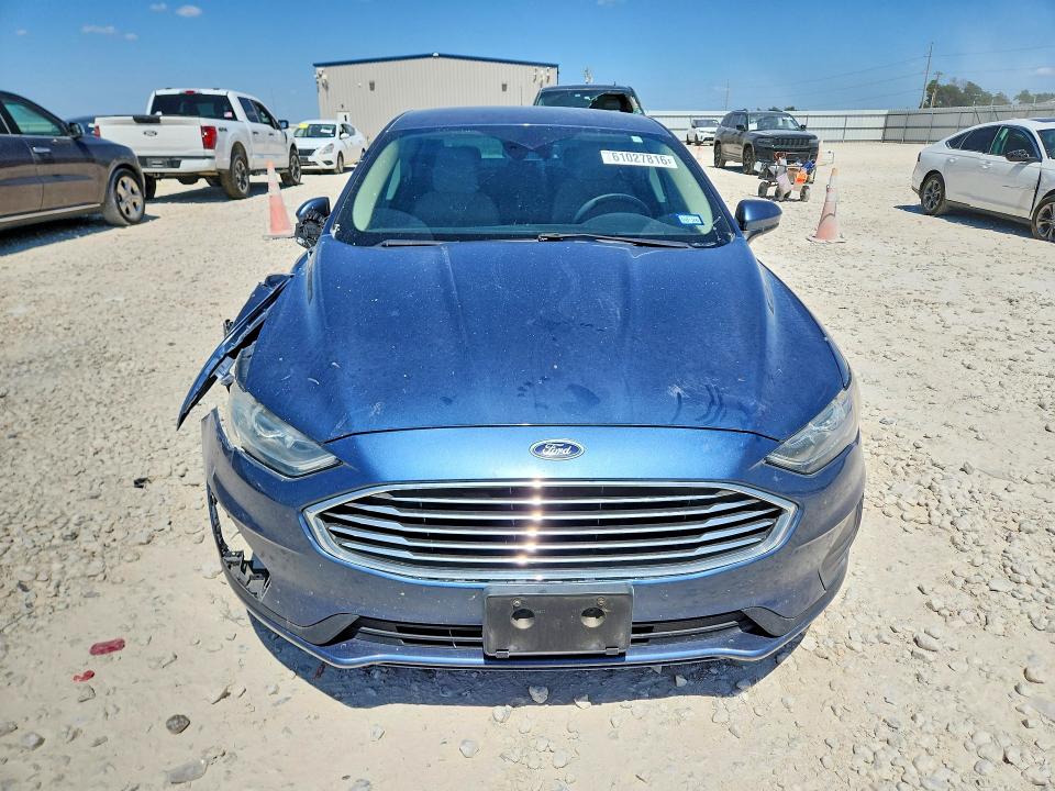 Photo 5 from auction – 2019 FORD FUSION with VIN 3FA6P0G73KR250608