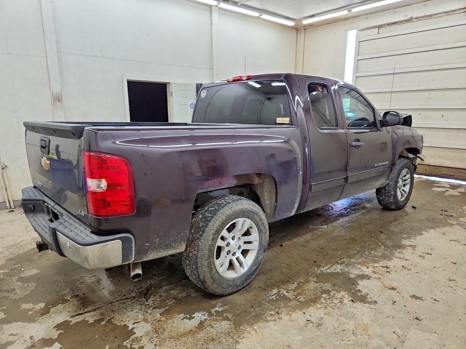 Photo 3 from auction – 2008 CHEVROLET SILVERADO with VIN 2GCEK19J881147796