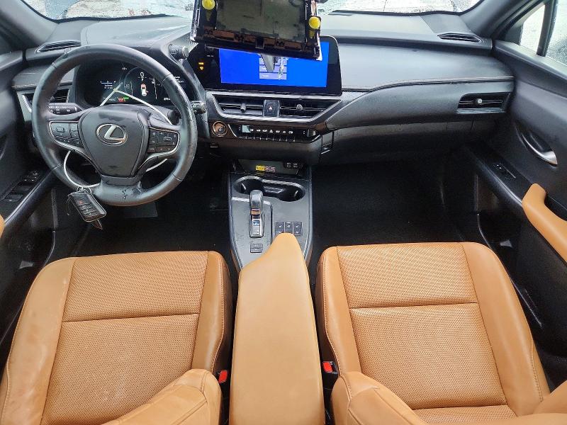 Photo 8 from auction – 2025 LEXUS UX 300H with VIN JTHUCJDH9S2001488