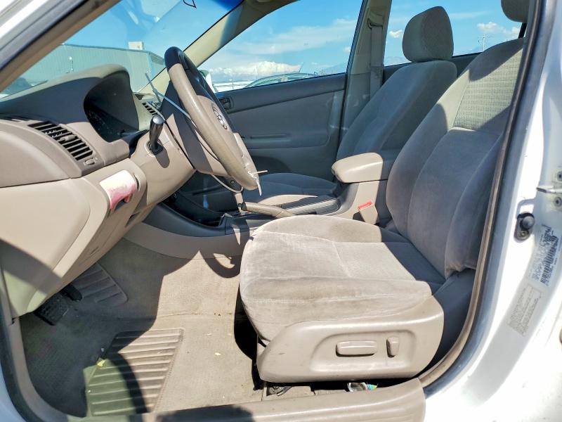 Photo 7 from auction – 2002 TOYOTA CAMRY with VIN 4T1BE32K12U083519