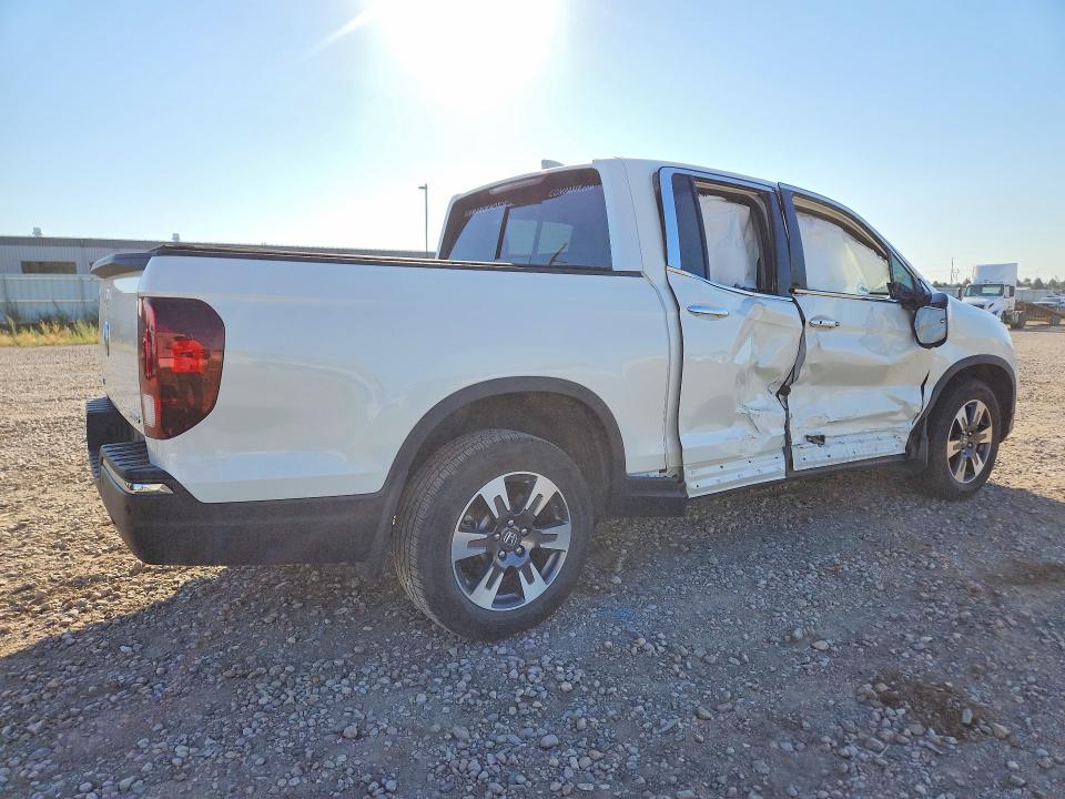 Photo 3 from auction – 2019 HONDA RIDGELINE with VIN 5FPYK3F7XKB035840