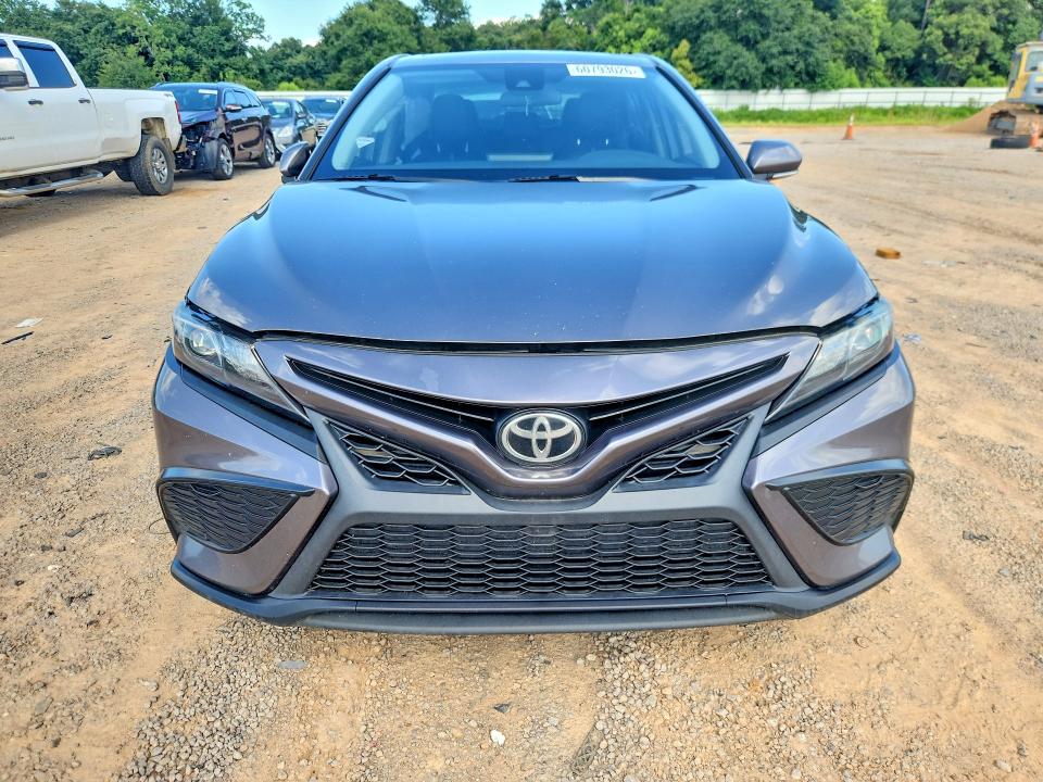 Photo 5 from auction – 2021 TOYOTA CAMRY with VIN 4T1G11AK8MU434193