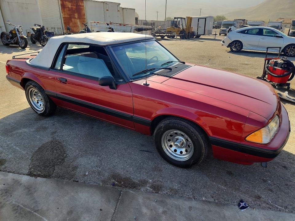 Photo 4 from auction – 1990 FORD MUSTANG with VIN 1FACP44A8LF203910