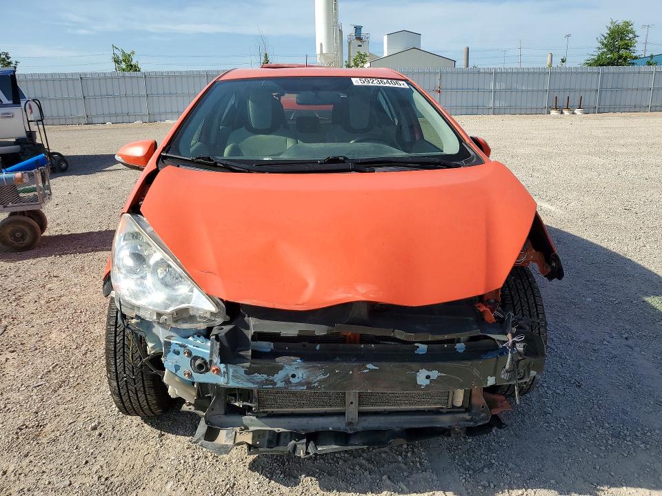 Photo 5 from auction – 2012 TOYOTA PRIUS with VIN JTDKDTB36C1024999