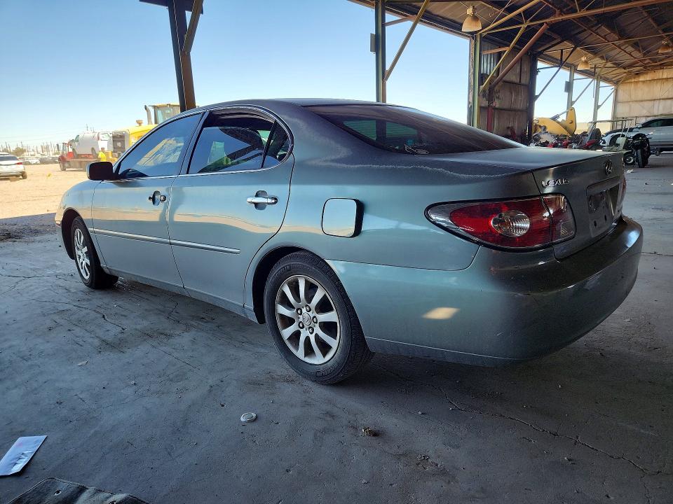 Photo 2 from auction – 2003 LEXUS ES with VIN JTHBF30GX30109641