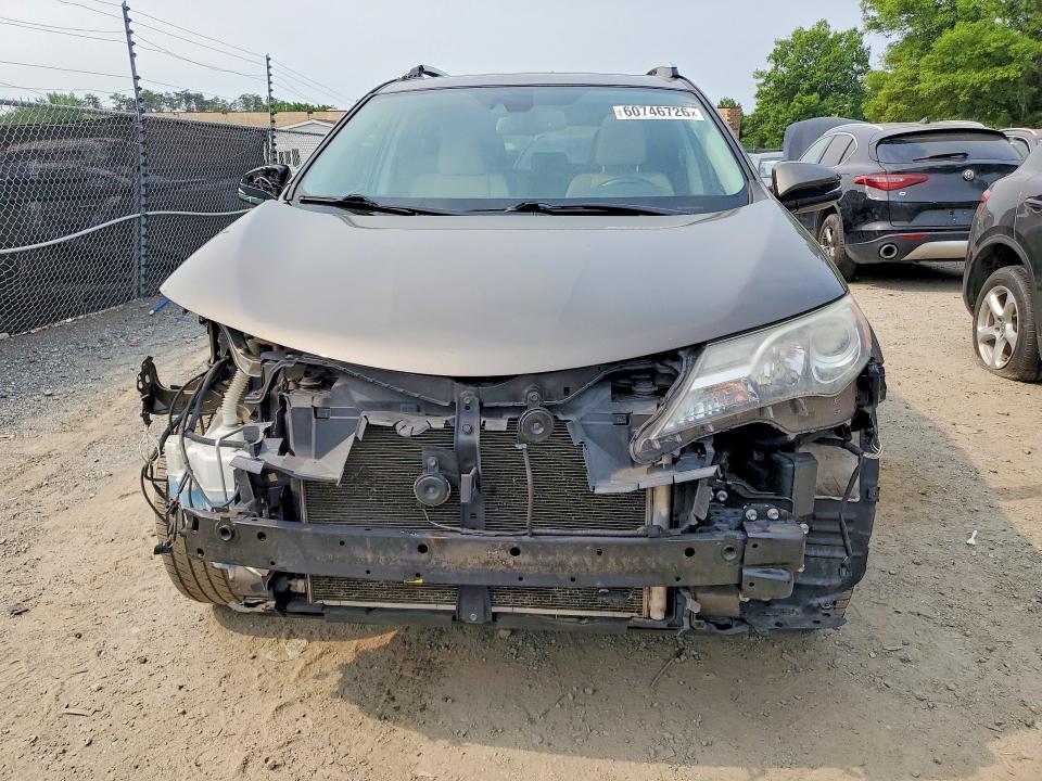 Photo 5 from auction – 2015 TOYOTA RAV4 with VIN 2T3DFREV9FW284614