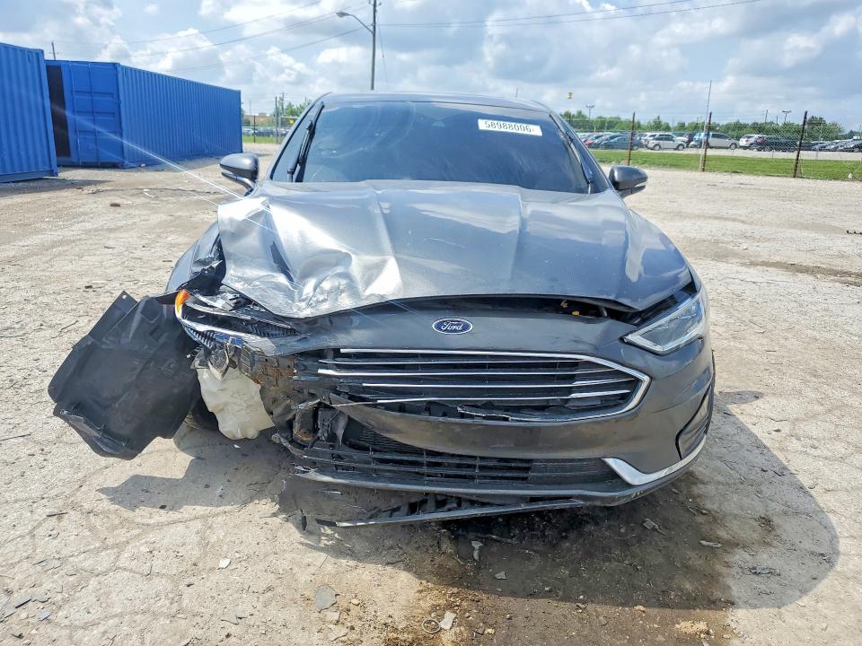 Photo 5 from auction – 2019 FORD FUSION with VIN 3FA6P0CD3KR147426