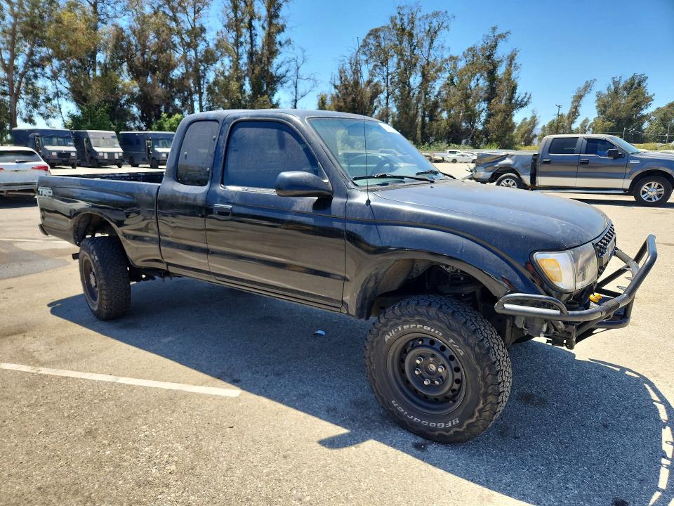 Photo 4 from auction – 2000 TOYOTA TACOMA with VIN 4TASM92N9YZ658719