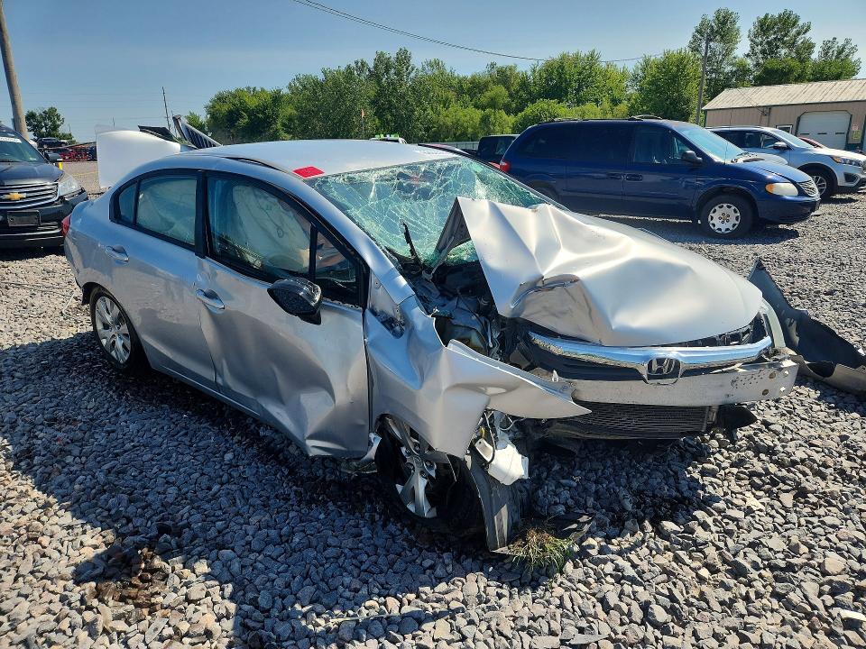 Photo 4 from auction – 2012 HONDA CIVIC with VIN 2HGFB2F55CH573903