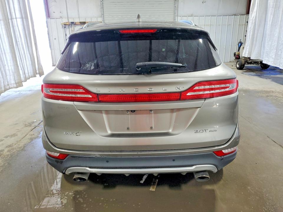 Photo 6 from auction – 2017 LINCOLN MKC with VIN 5LMCJ1D90HUL40268