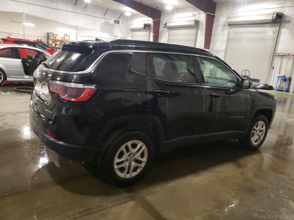 Photo 3 from auction – 2019 JEEP COMPASS with VIN 3C4NJDAB2KT703356