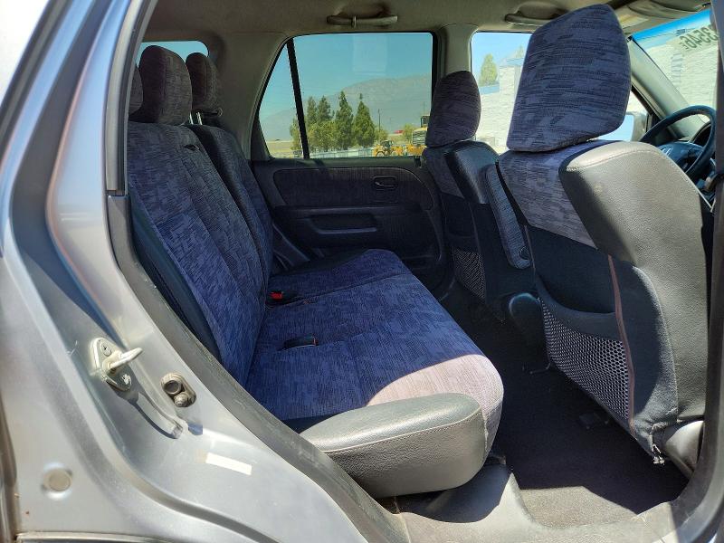 Photo 11 from auction – 2004 HONDA CR-V with VIN JHLRD68484C011048