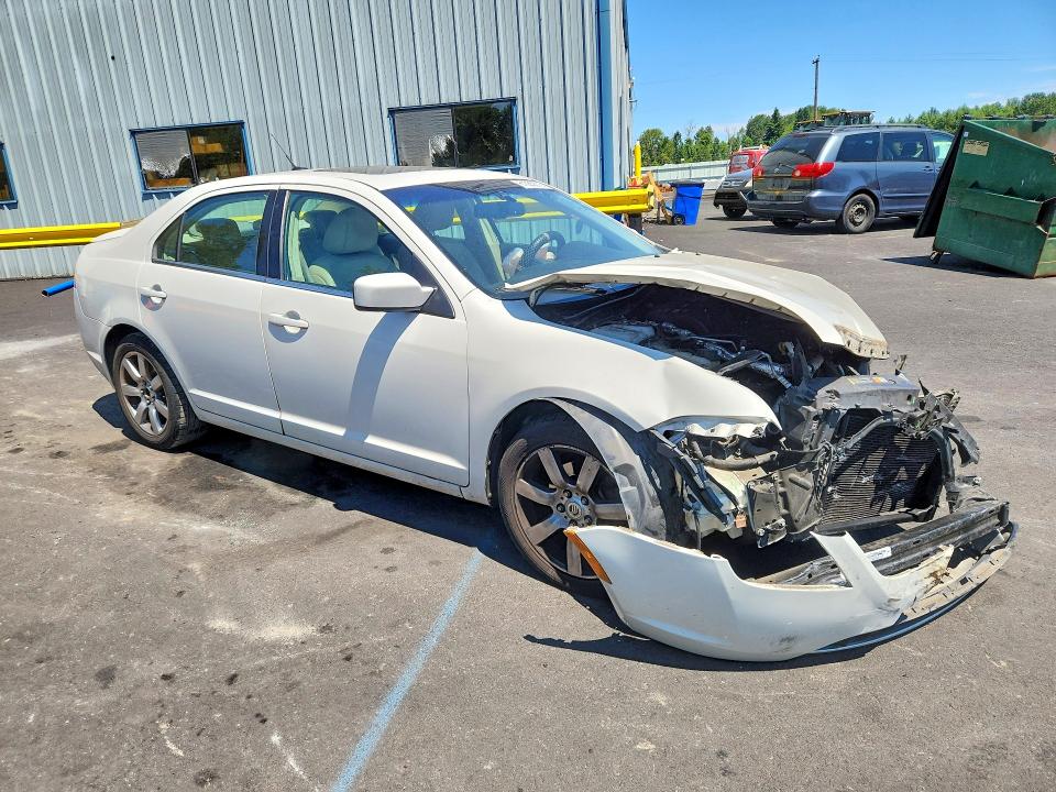 Photo 4 from auction – 2010 MERCURY MILAN with VIN 3MEHM0CG3AR651512