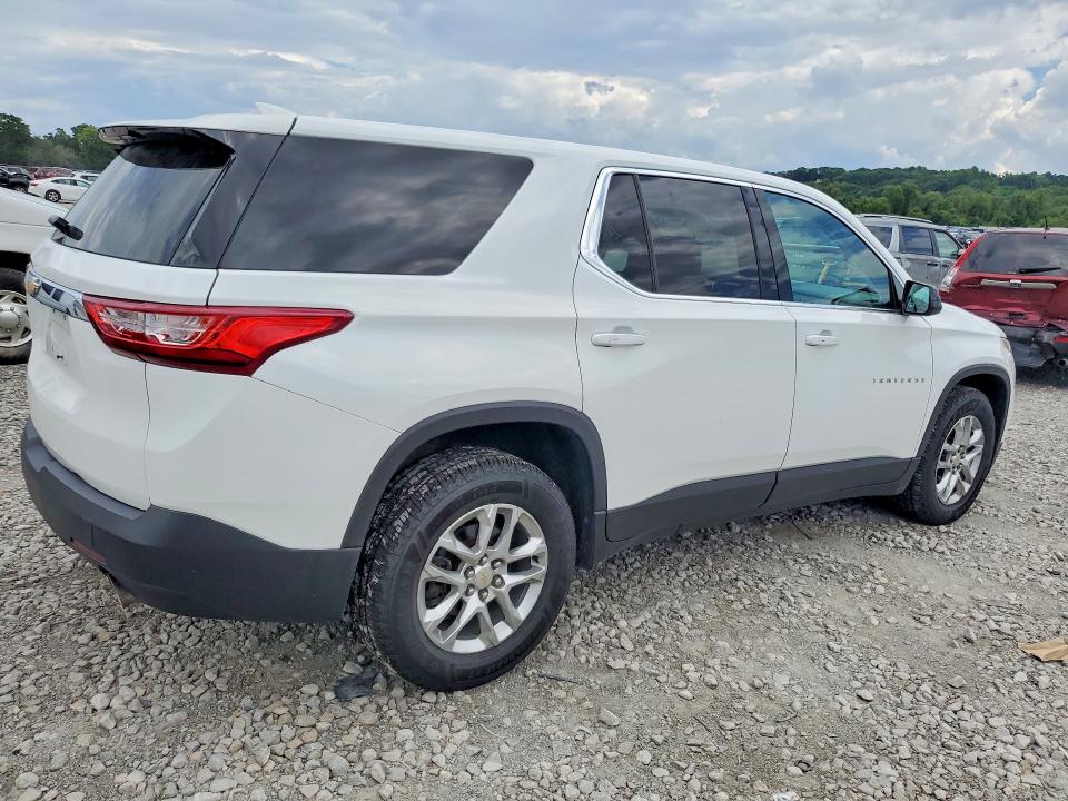 Photo 3 from auction – 2018 CHEVROLET TRAVERSE with VIN 1GNERFKW2JJ266087