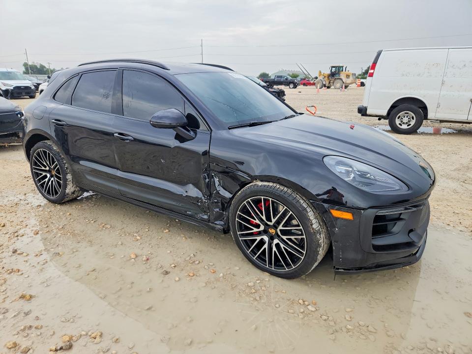 Photo 4 from auction – 2023 PORSCHE MACAN with VIN WP1AF2A52PLB55813
