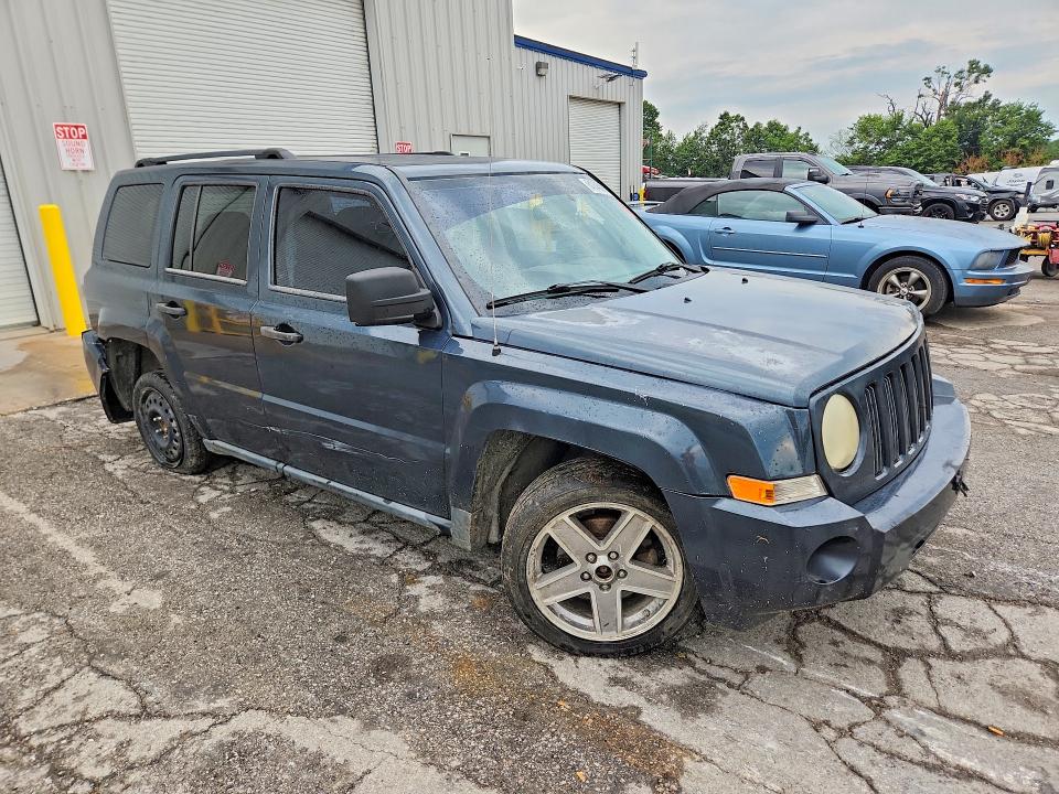 Photo 4 from auction – 2008 JEEP PATRIOT with VIN 1J8FT28W88D701940