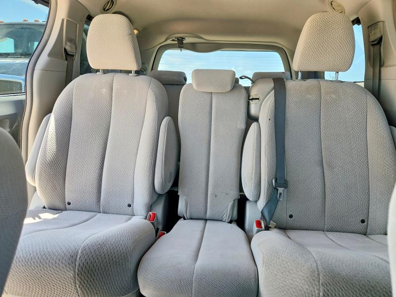 Photo 10 from auction – 2014 TOYOTA SIENNA with VIN 5TDKK3DCXES454009