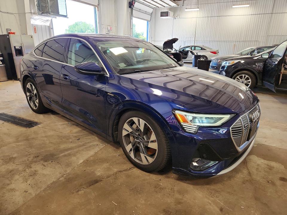 Photo 4 from auction – 2022 AUDI E-TRON with VIN WA11ABGE1NB020021