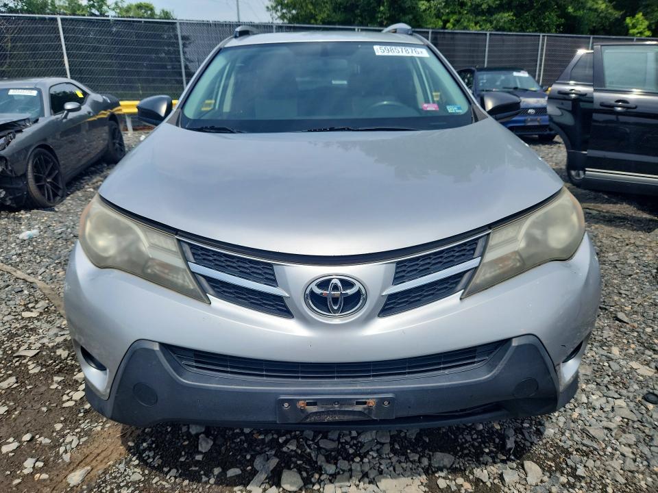 Photo 5 from auction – 2014 TOYOTA RAV4 with VIN JTMBFREV9ED069611