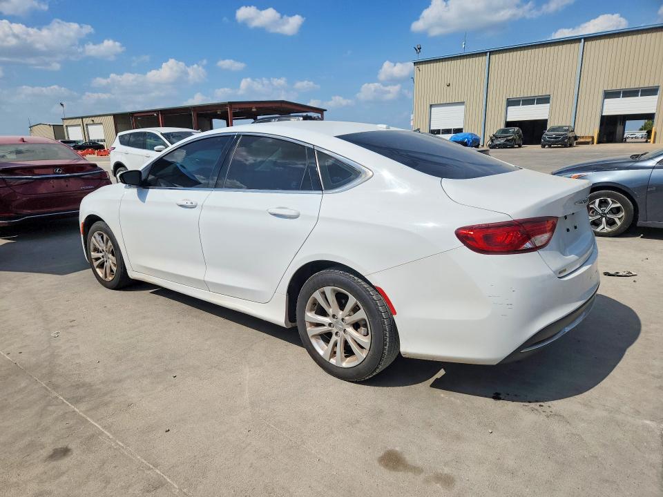 Снимка 2 от търг – 2015 CHRYSLER 200 с VIN 1C3CCCAB6FN707657