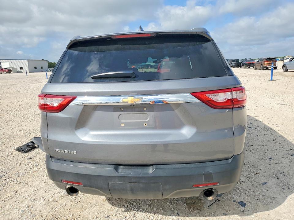Photo 6 from auction – 2018 CHEVROLET TRAVERSE with VIN 1GNERFKW9JJ224029