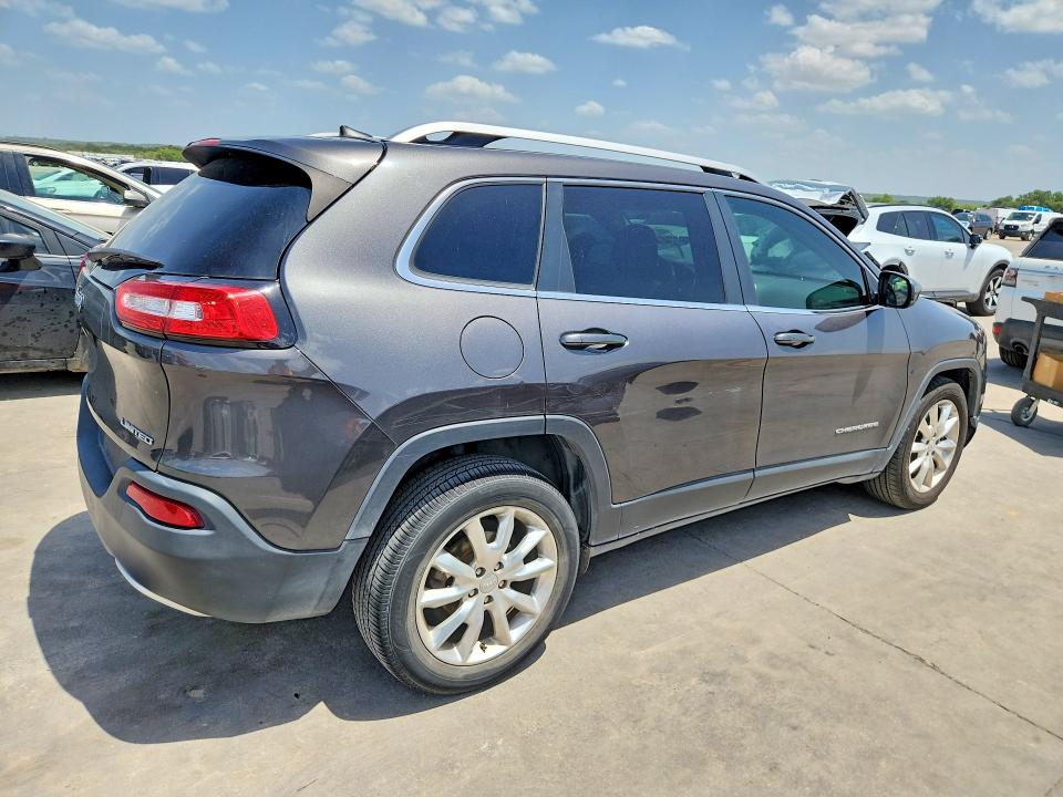 Photo 3 from auction – 2017 JEEP CHEROKEE with VIN 1C4PJLDB2HW522646