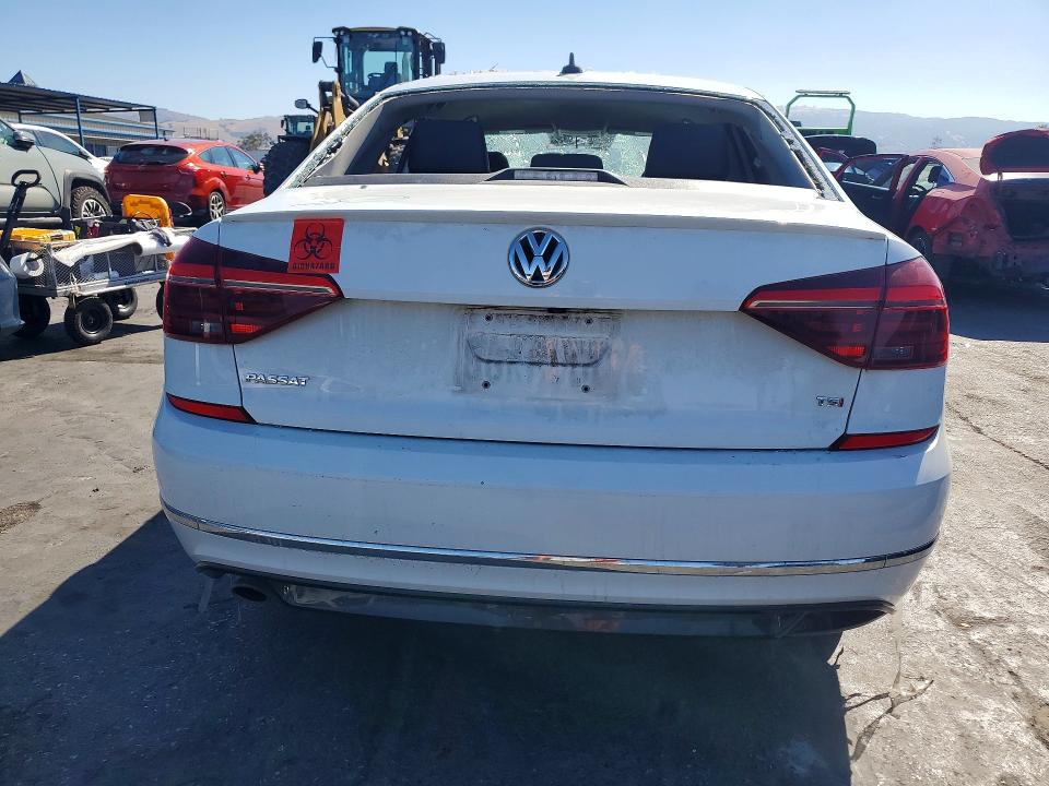 Photo 6 from auction – 2018 VOLKSWAGEN PASSAT with VIN 1VWAA7A36JC036971