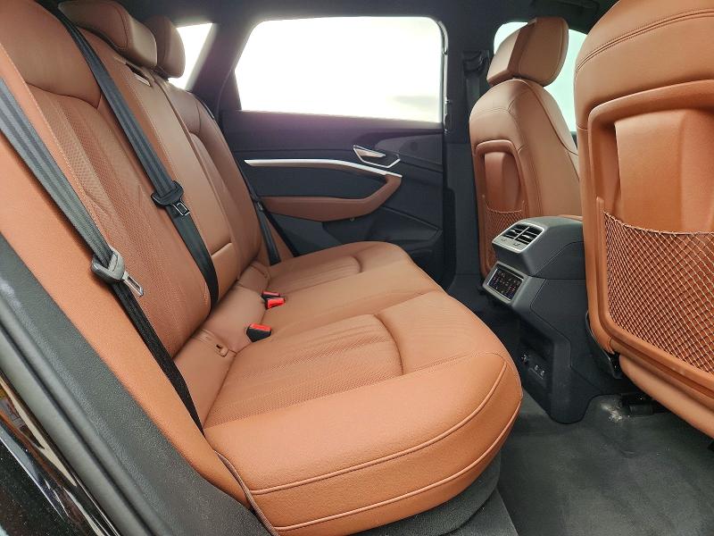 Photo 11 from auction – 2024 AUDI Q8 E-TRON with VIN WA15AAGE2RB062778