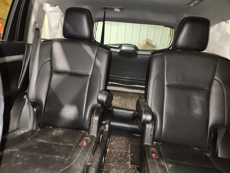 Photo 10 from auction – 2019 TOYOTA HIGHLANDER with VIN 5TDJZRFH9KS599332