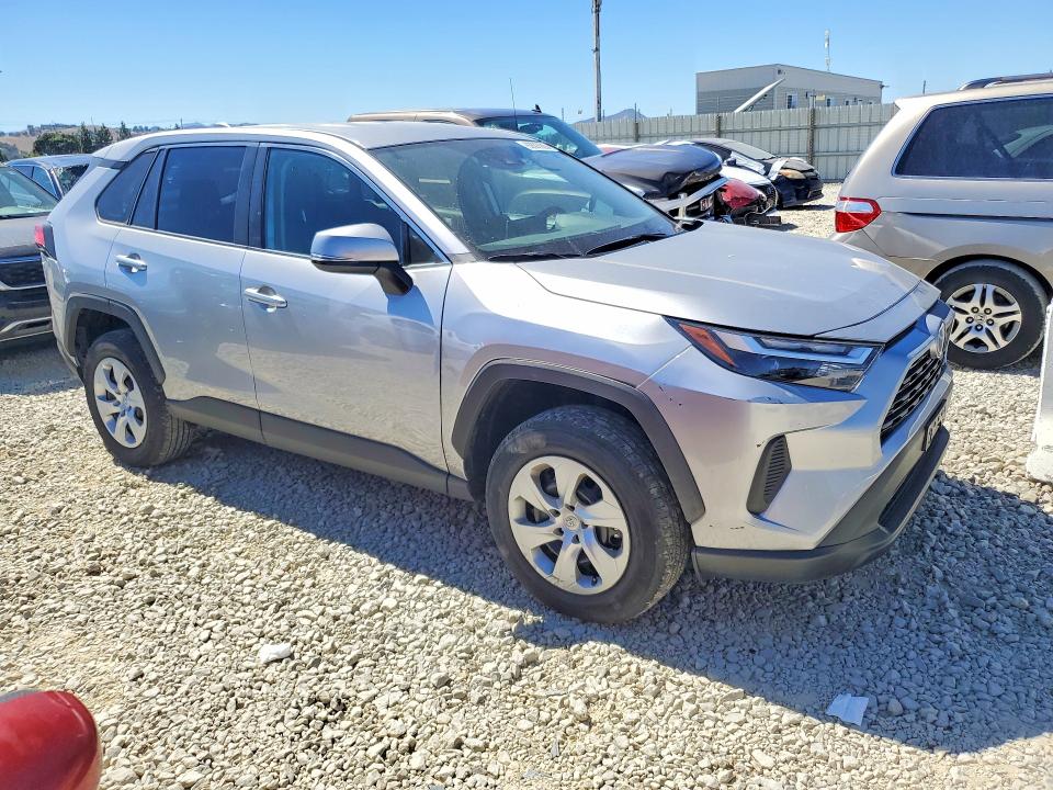 Photo 4 from auction – 2024 TOYOTA RAV4 with VIN 2T3K1RFV6RC289845