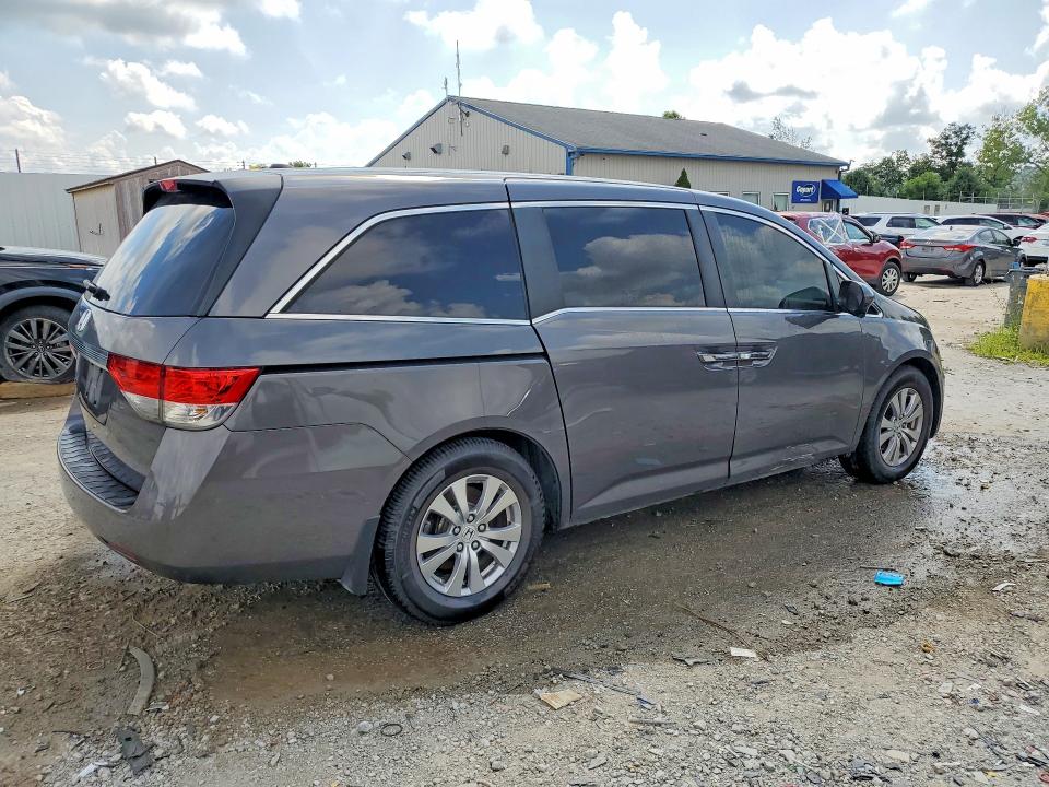 Photo 3 from auction – 2016 HONDA ODYSSEY with VIN 5FNRL5H69GB041517
