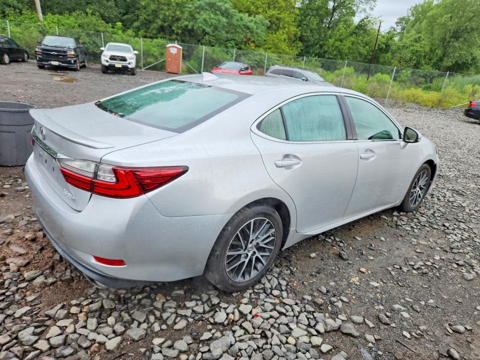Photo 3 from auction – 2016 LEXUS ES with VIN 58ABK1GG9GU017396
