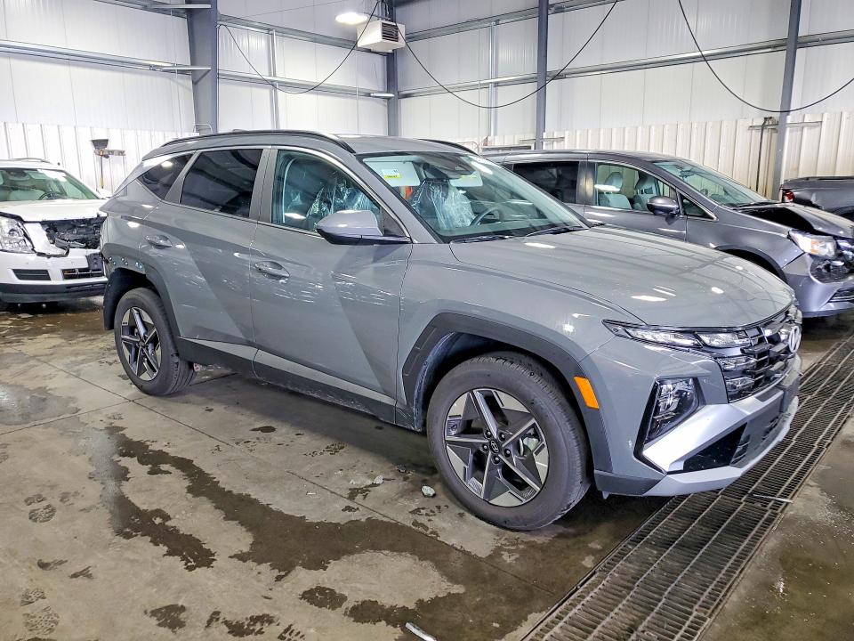 Photo 4 from auction – 2026 HYUNDAI TUCSON with VIN 5NMJBCDE8TH641701