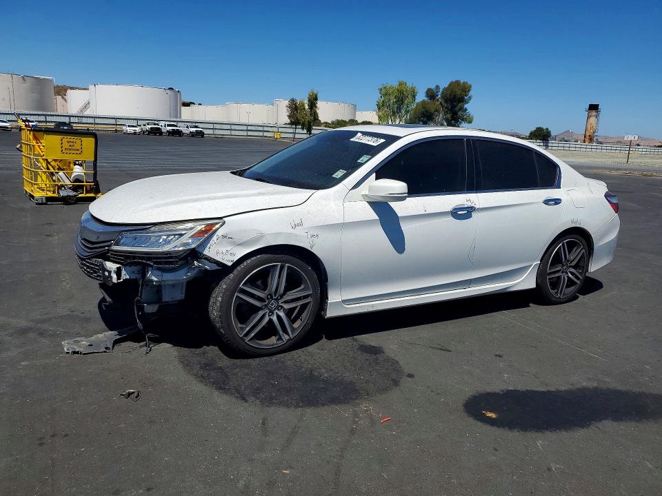 HONDA ACCORD 2017 with VIN 1HGCR3F94HA040311 - Photo from auction