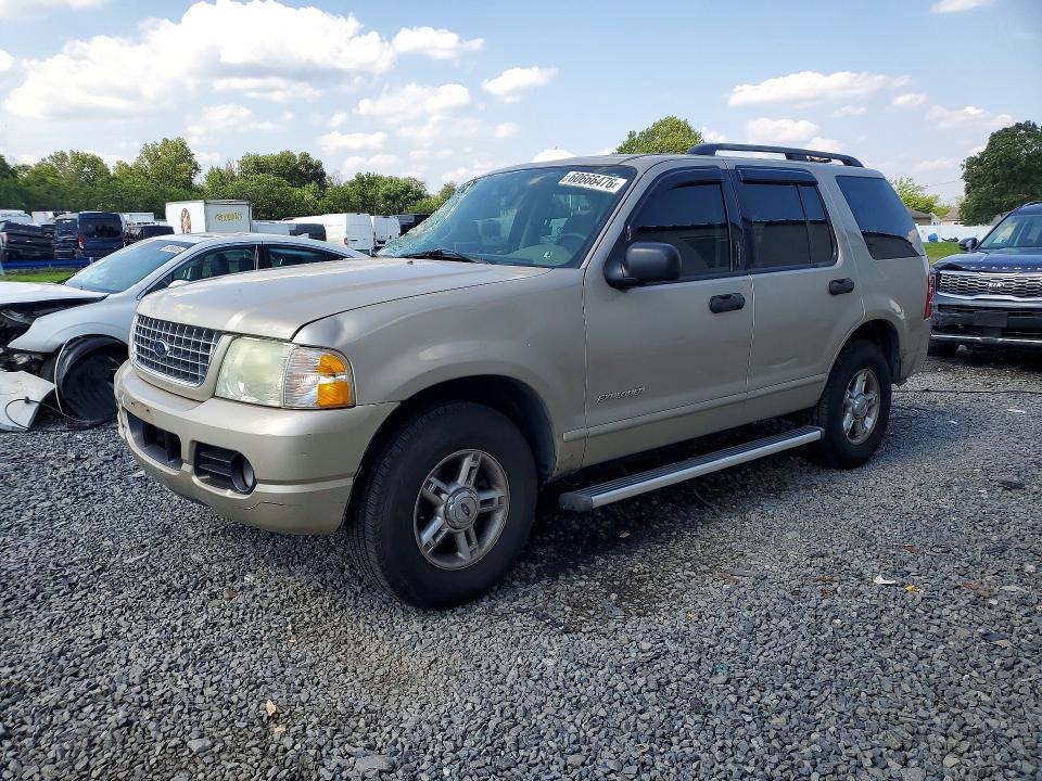 FORD EXPLORER 2004 with VIN 1FMZU73K94UB32380 - Photo from auction