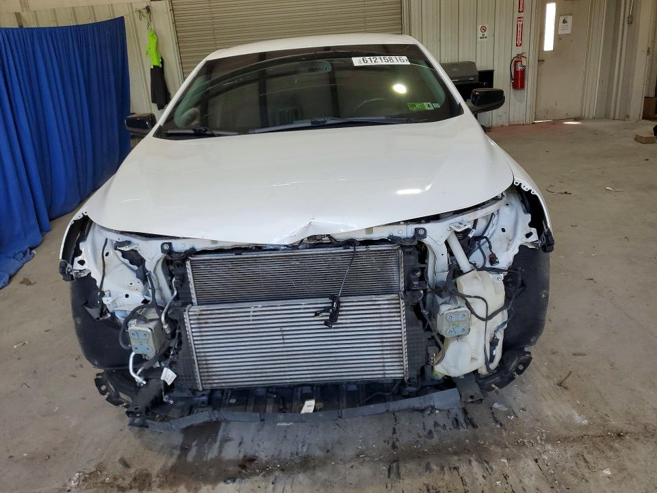 Photo 5 from auction – 2018 CHEVROLET MALIBU with VIN 1G1ZD5ST5JF242161