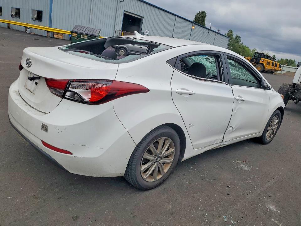 Photo 3 from auction – 2015 HYUNDAI ELANTRA with VIN 5NPDH4AE3FH551661