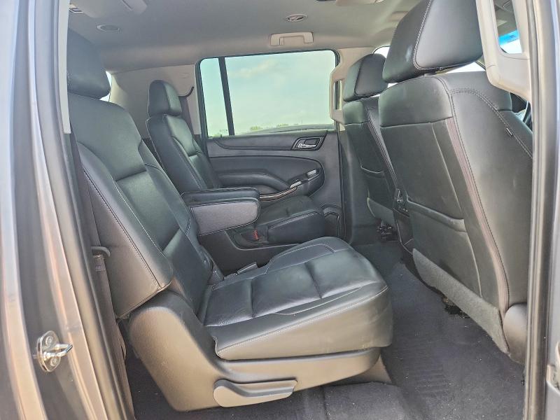 Снимка 11 от търг – 2019 CHEVROLET SUBURBAN с VIN 1GNSCHKC9KR359830